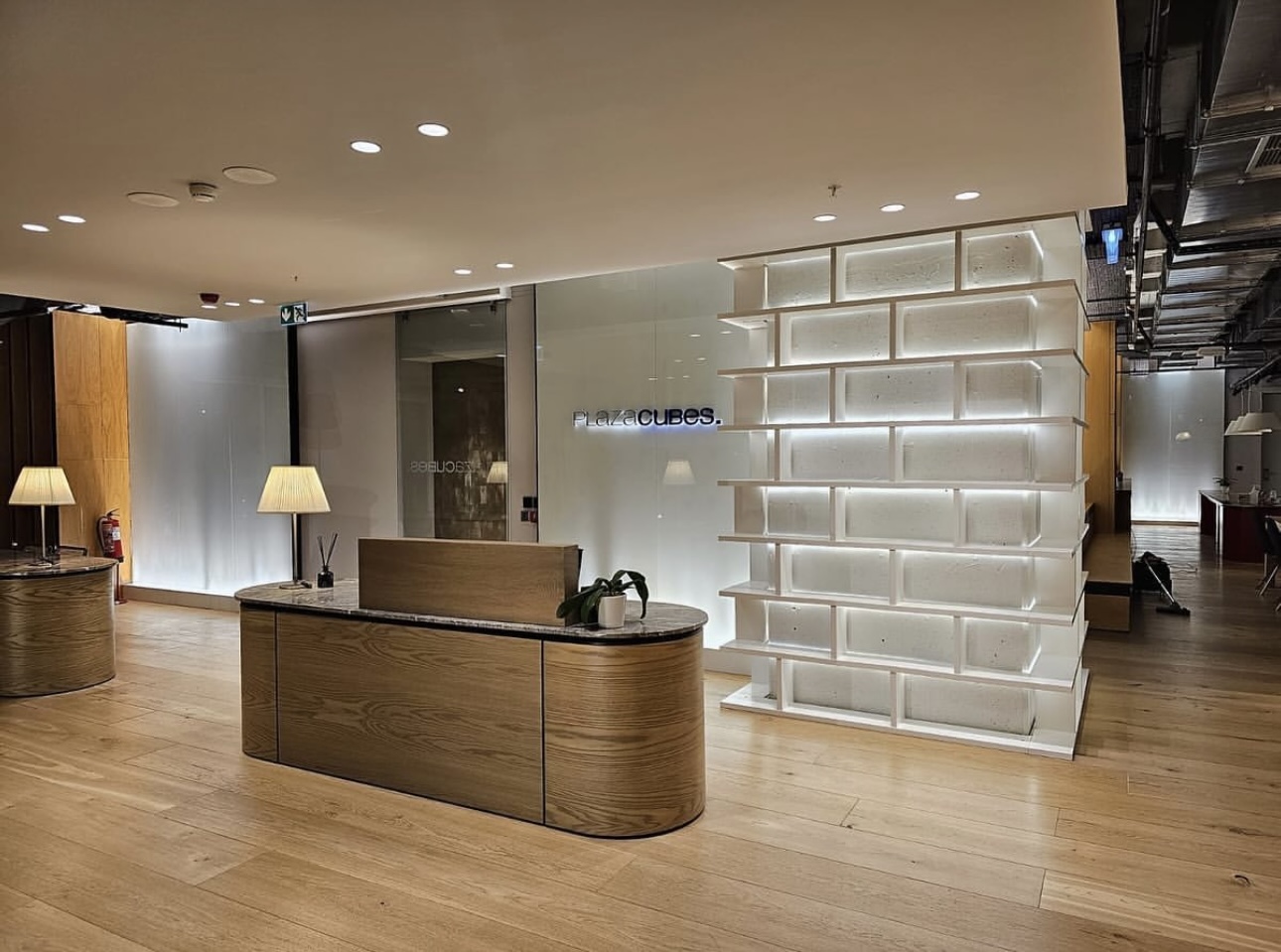 Plaza Cubes